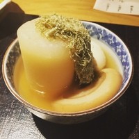 魚匠 基  大門町 - おでん、炙りの締め鯖寿司が大変美味しかったです！
                    大根長くても味がしっっかりしみてました。
                    お兄さんの対応が悪かったけどお姉さんの対応がそれをかき消す程良かったので、また行きます。