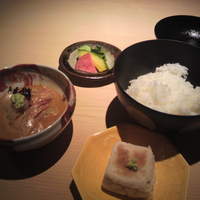 うち山 - 鯛茶漬け　焼豆腐　つけもの