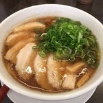 ラーメン本丸 - 中華そば（チャーシューめんの麺大盛り）