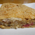 鳳琴樓 - 大きく胡麻と沢山の木の実と餡