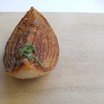 ナクレ - 玉葱 ポルチーニの粉末をかけて