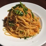 ウィン モーション ロック カフェ - ズワイガニのトマトクリームソースパスタ