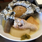 日本酒酒場立呑み 仁 - おでん…出汁に酒粕を   腹一杯や！