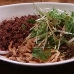 汁なし担々麺　４辛