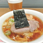 第7ベイサイド - しょう油ラーメン大920円　生ビール大700円　2015.11