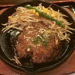 東京厨房 - 牛タンハンバーグ！
            一口食べた写真ですまんです。
            食感が好きです！