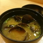 すし家 一柳 - 蜆の味噌汁