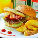 ズートンズ - 自家製ベーコンバーガー