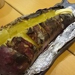じろう桜 - ドカッと丸焼きさつまいも（バターたっぷり）４５０円