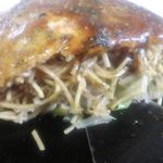 Okonomiyaki Sakai - そばは細麺