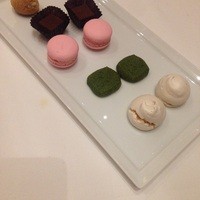 リストランテ ル・ミディ ひらまつ - 焼き菓子。