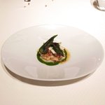 ジョンティ アッシュ - ランチコース 5110円 の北海道産雲子のムニエル 京蕪のエクラゼと黄柚子を香らせたサラダ 焦がしバターのソースと共に