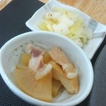 Tonkatsuyamamura - 小鉢と漬物
