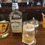 コーヒーハウス ニシヤ - ジャックダニエル サルーンのハイボール（750円）
