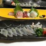 旬の味わい 大しま - 手前・・・河豚の刺身