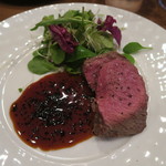 モンプチコションローズ - 27年11月　（あちき）オーストラリア産牛ヒレ肉ロースト　トリュフとシェリー酒のソース