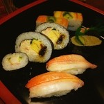 かに道楽 - かに寿司盛り合わせ❤
      v(´・∀・｀*)v ｶﾆｶﾆｨ～❤