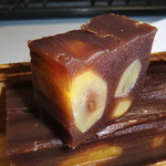 京菓子 岬屋 - 栗の大きさと密度、蒸羊羹の透明感・・・