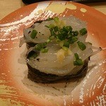 Sushi Douraku - 白魚（140円）