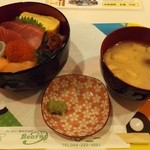 パーティーダイニング ベアニーイノクマ - ランチ（海鮮丼）