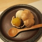 あま屋 - 最中アイス　栗入り