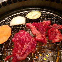 上野太昌園 上野本店 - 1人焼き肉を楽しむ