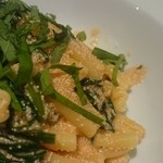 ビッレリア バブルクラフト - 惜しみなく入った明太子とバターのコクがほうれん草とパスタにからむ！