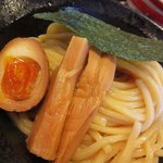 つけ麺 きらり - もっちりとしたコシの強い弾力のある極太麺