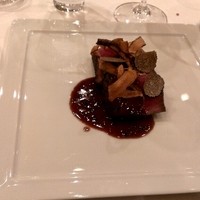 オーベルジュ・ド・リル サッポロ - アンガス牛のロティ　じゃが芋のガレット　トリュフ風味のソース
