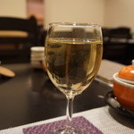 禅紫 - 15.11　白ワイン・グラス(650円)