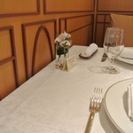 資生堂パーラー - テーブル上の花