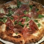 生ハムとルッコラ