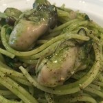 Kaderu Viare - 緑の牡蠣スパゲティーニ       Spaghettini  alle ostriche è spinaci 