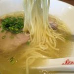 ストライプ ヌードルズ - 沖縄式塩らーめんの麺