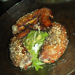 円らく 所沢荘 - スパイシー手羽先の唐揚