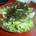 円らく 所沢荘 - 自家製　鮪のスモークとクリームチーズのサラダ