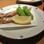 酒とそば まるき - 焼き子持ち柳葉魚