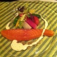 表参道バンブー - 姫鱒のスモークと季節の野菜添え
