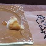 Uminomieru Kaunta-Zushi Sushiyatai - 一人ずつ言葉が違います。