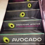 Mexican Dining AVOCADO - 入店前から期待を上げるアボカドデザイン