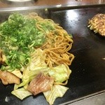 ネギゴマ醤油焼きそば(大) 1231円