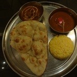 インド料理 想いの木 - 木への想いマトンカリーと日替わりカリー