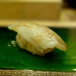 鮨駒 - ［2015/11］寿司② ハタハタの握り