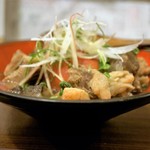 土と青 - 牛筋、丸ごとトマト