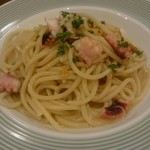 バニヤン - たこのペペロンチーノ