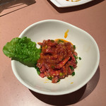 焼肉寿々 - ユッケ風のお肉です。佐世保ごたるにもありますね。旨かったです。