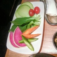 焼肉ホルモン 稲田 - 彩り野菜　¥1080