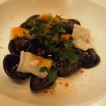 イカ墨とボッタルガのオレキエッテ