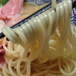 中華そば よしかわ - 麺リフト