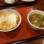 まるまつ - かつ丼とミニそばセット966円